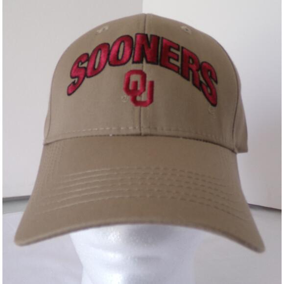 Other - Captivating Headgear OU Sooners Tan/Beige Embroidered Logo Adjustable Cap